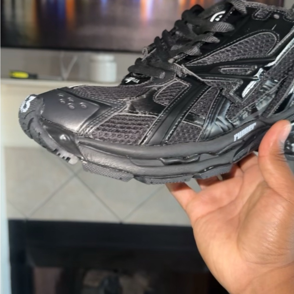 Balenciaga Black Lace-Up Sneakers - Picture 3 of 3